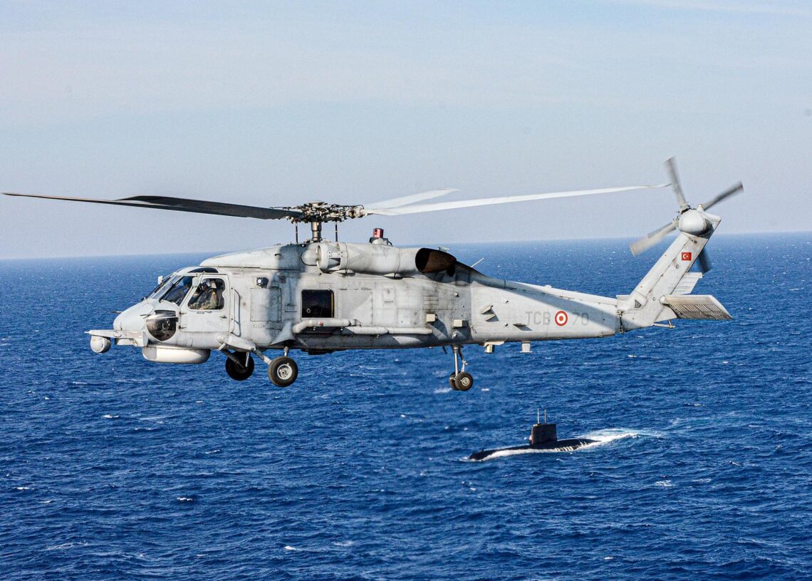 S-70B-Seahawk-DzKK-Helikopter-2-1140x815