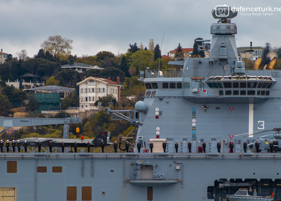 TCG-ANADOLU-istanbul-bogazi-gecisi-3-1140x815