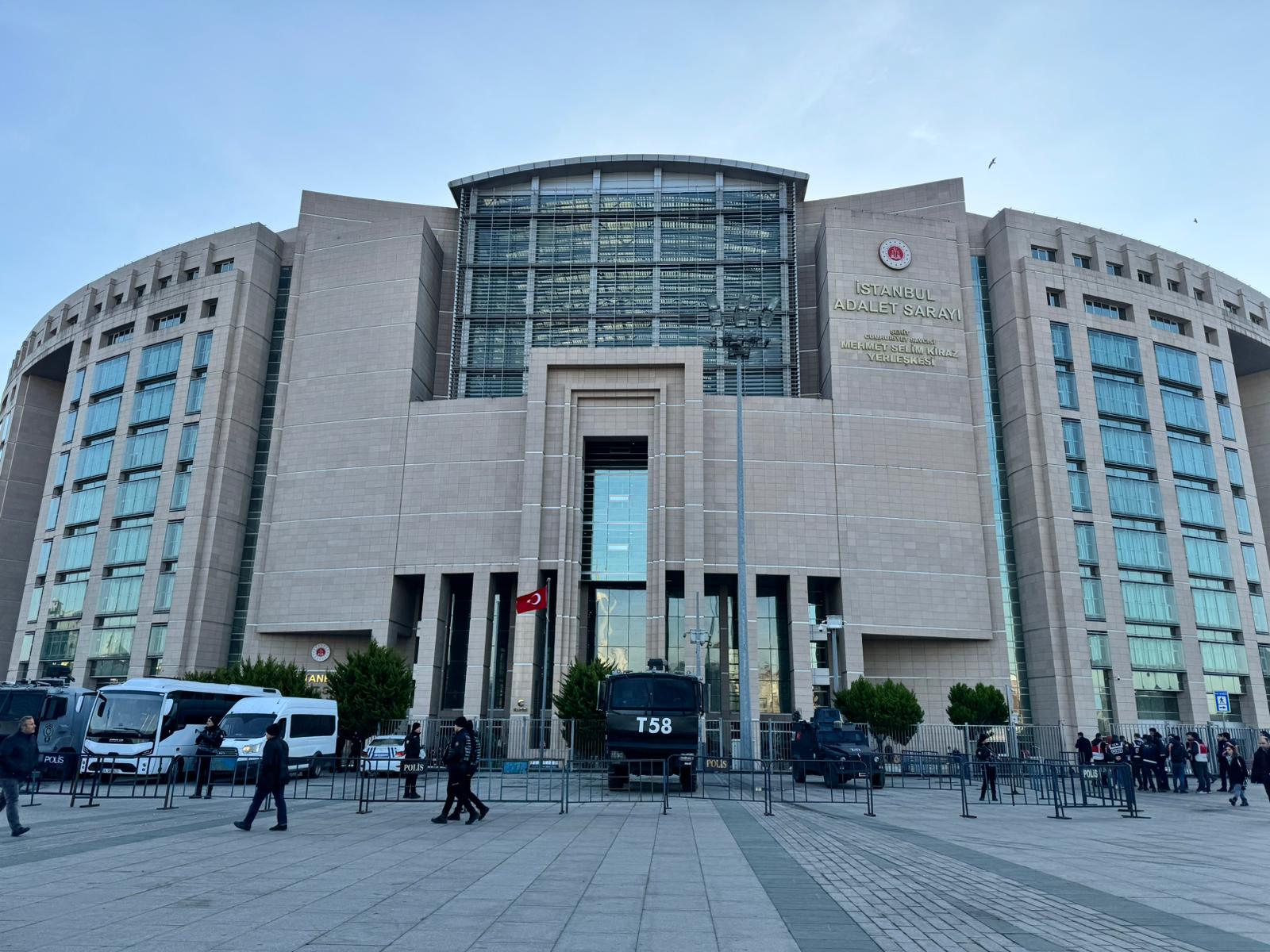 İstanbul'daki yasaklı madde soruşturmasında yeni gelişme! 3 isme yakalama kararı