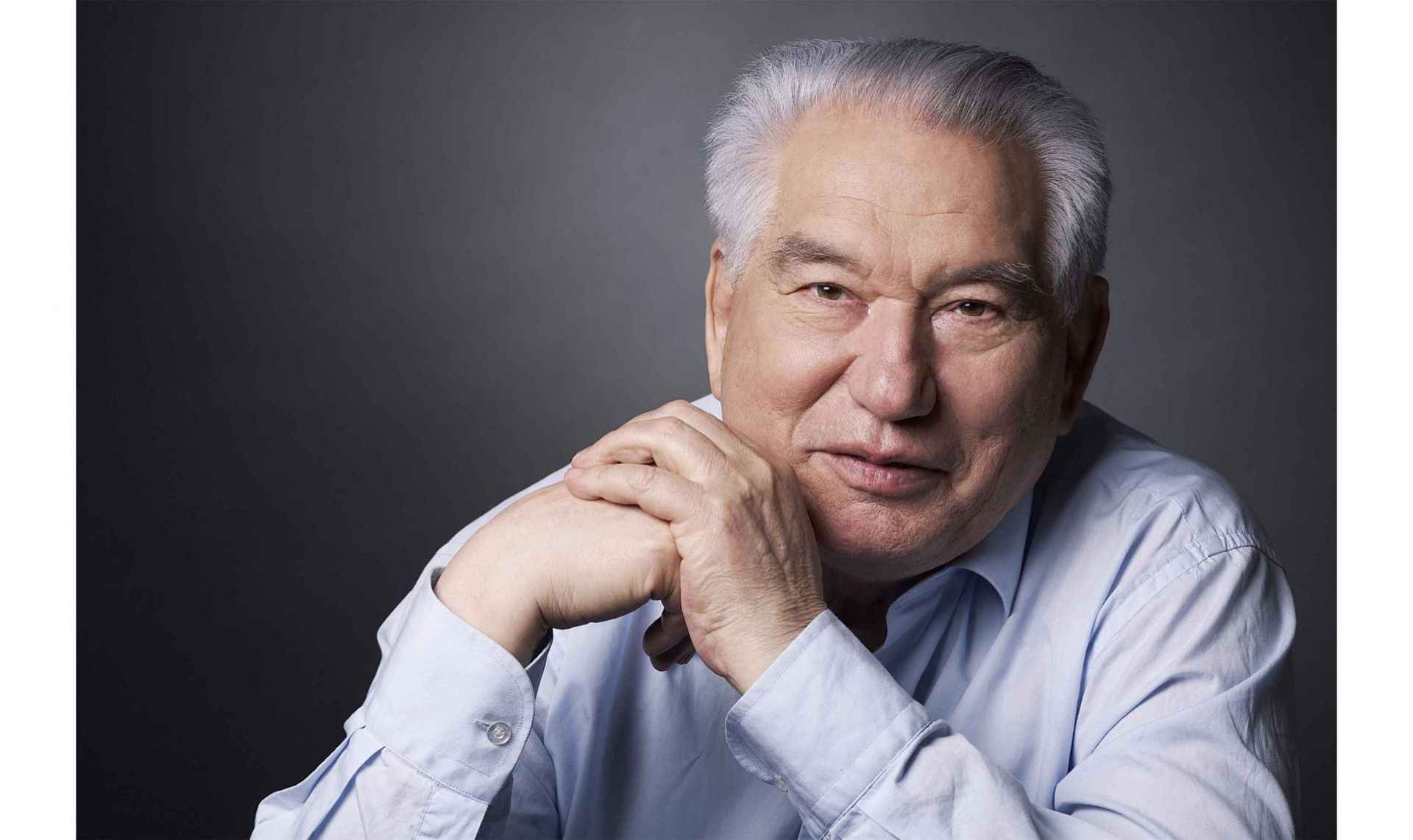 Kırgız yazar Aytmatov, "Cengiz Aytmatov, Türk Dünyası'nın Geleceği" forumu  ile anılacak - Bengü Türk