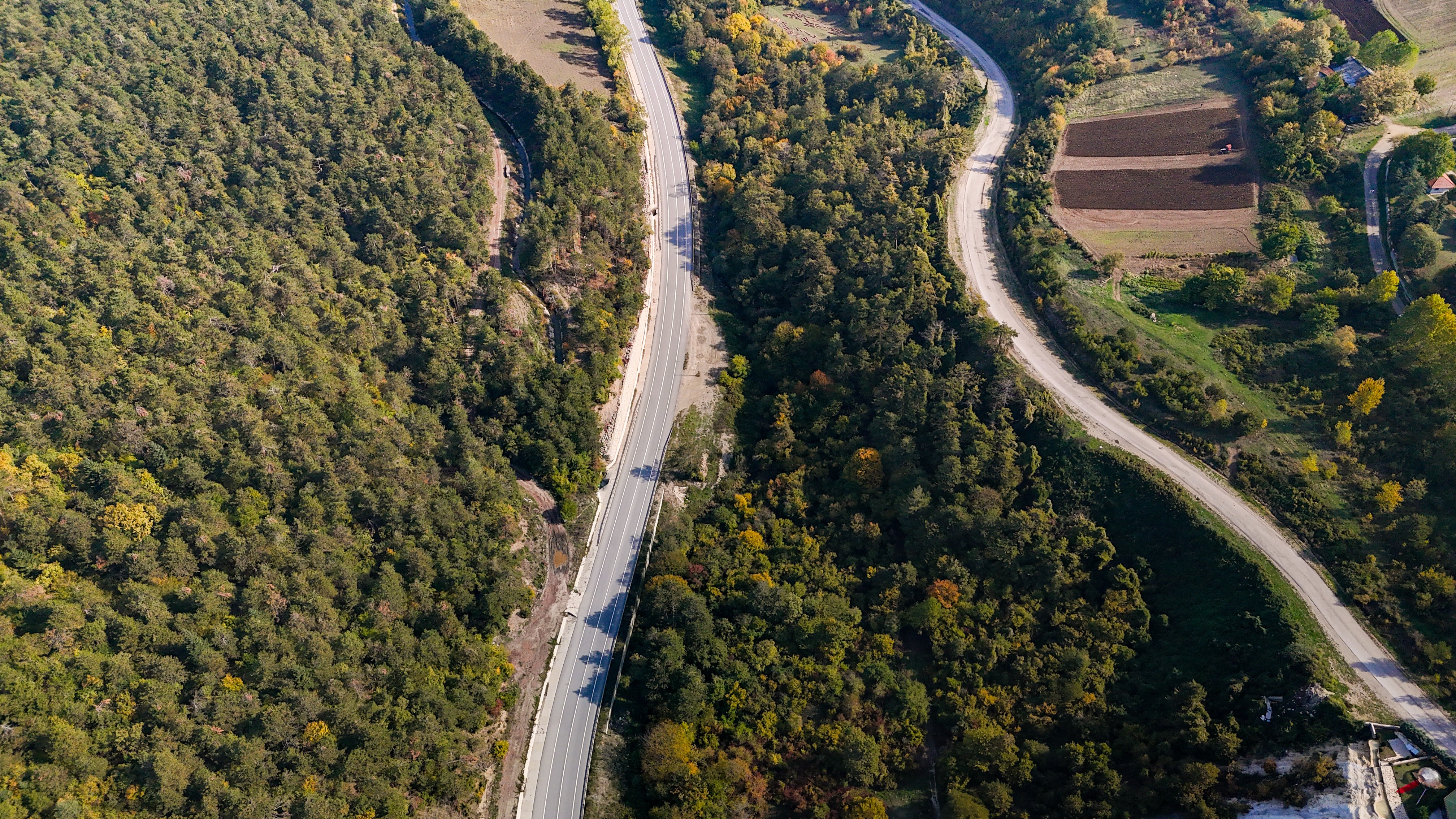 Sürücüler sonbahar geçidinden geçiyor: Bolu-Mudurnu kara yolu