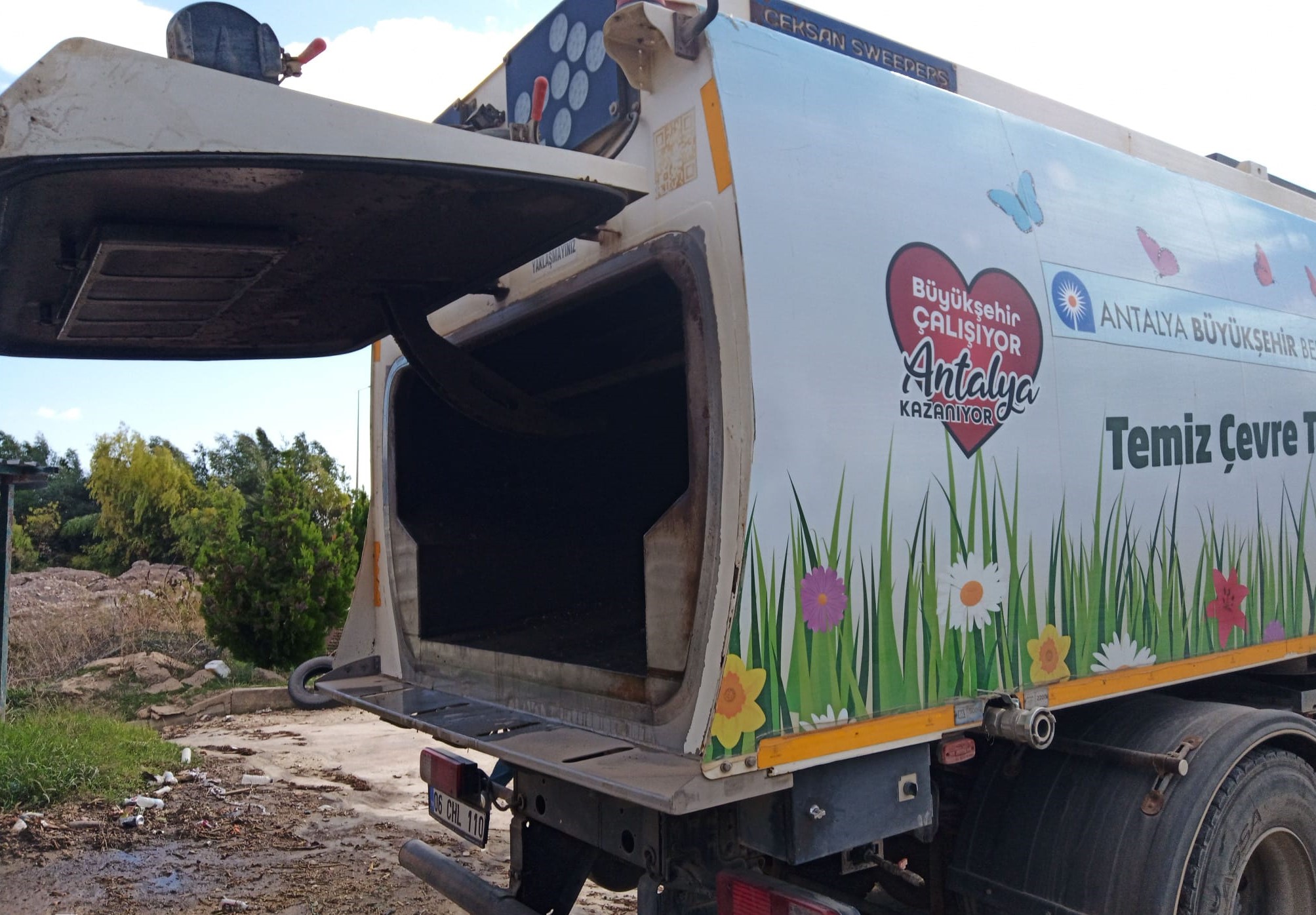 Antalya Büyükşehi̇r Beledi̇yesi̇'ne Ceza