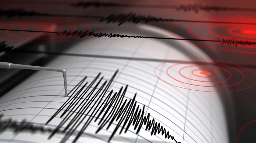 Balıkesir'de 4.9 büyüklüğünde deprem! Bursa, Balıkesir, Çanakkale birçok ilde hissedildi