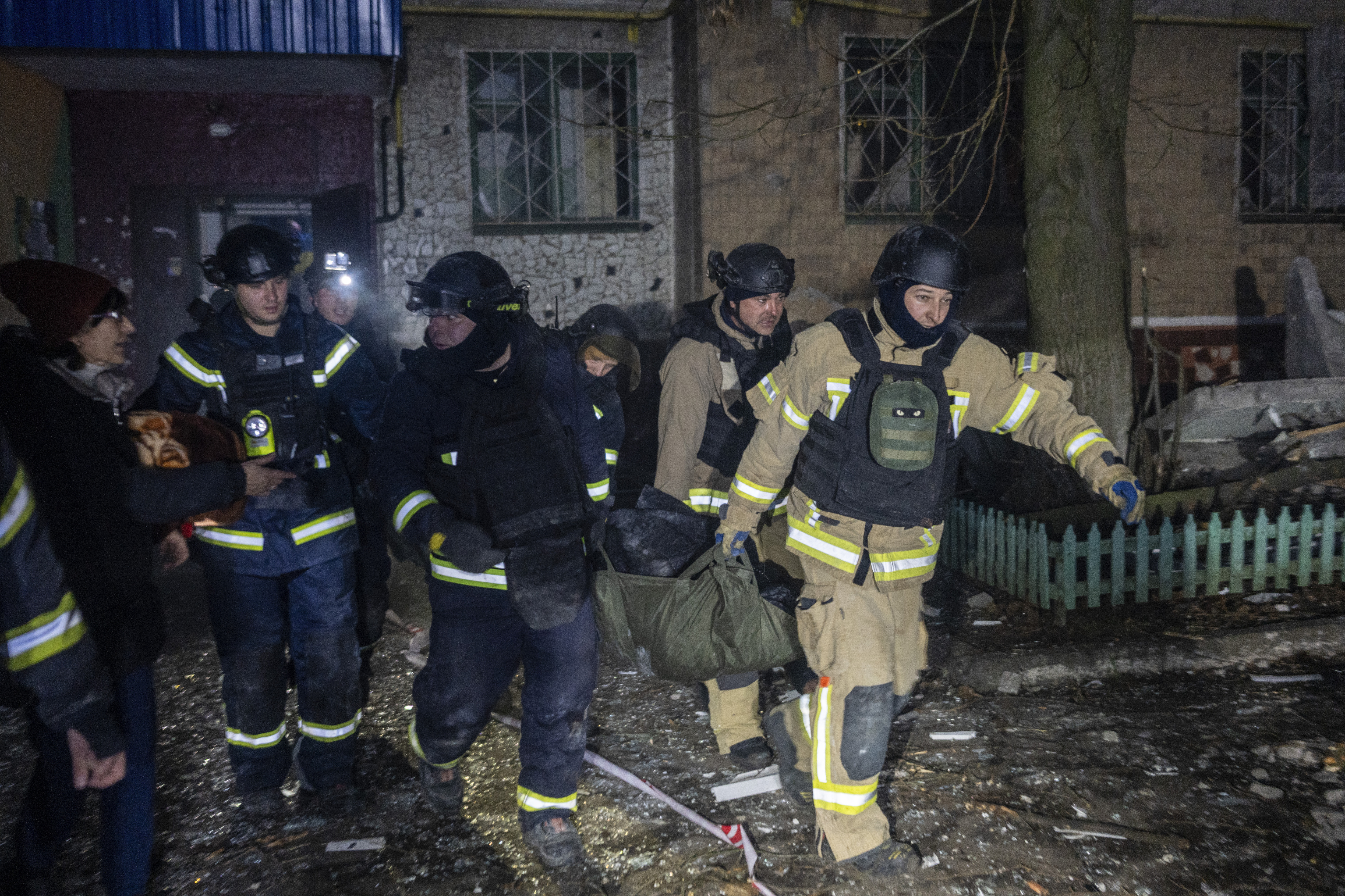 A A 20251201 39865116 39865108 R U