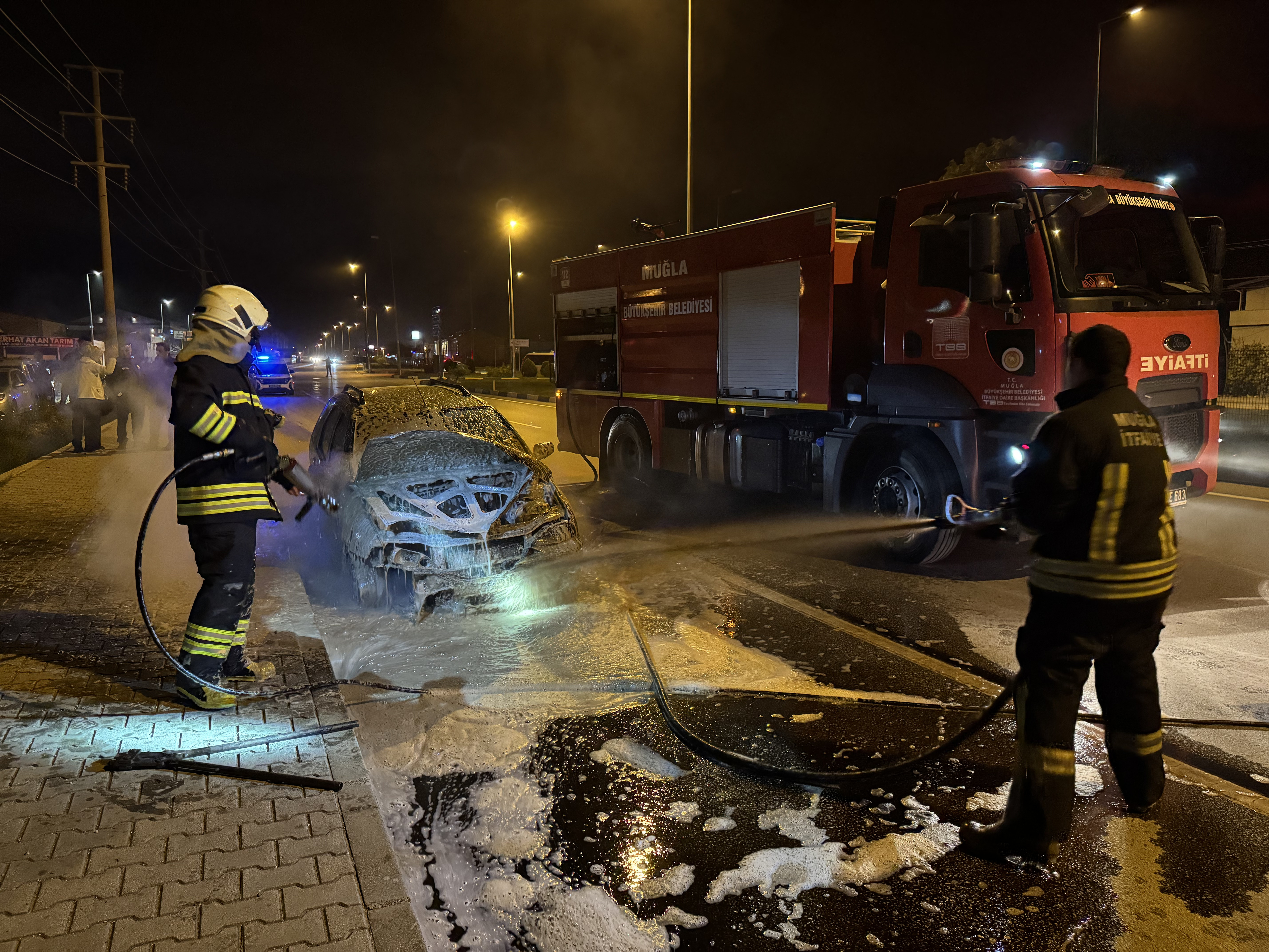 A A 20251216 40000183 40000181 M U