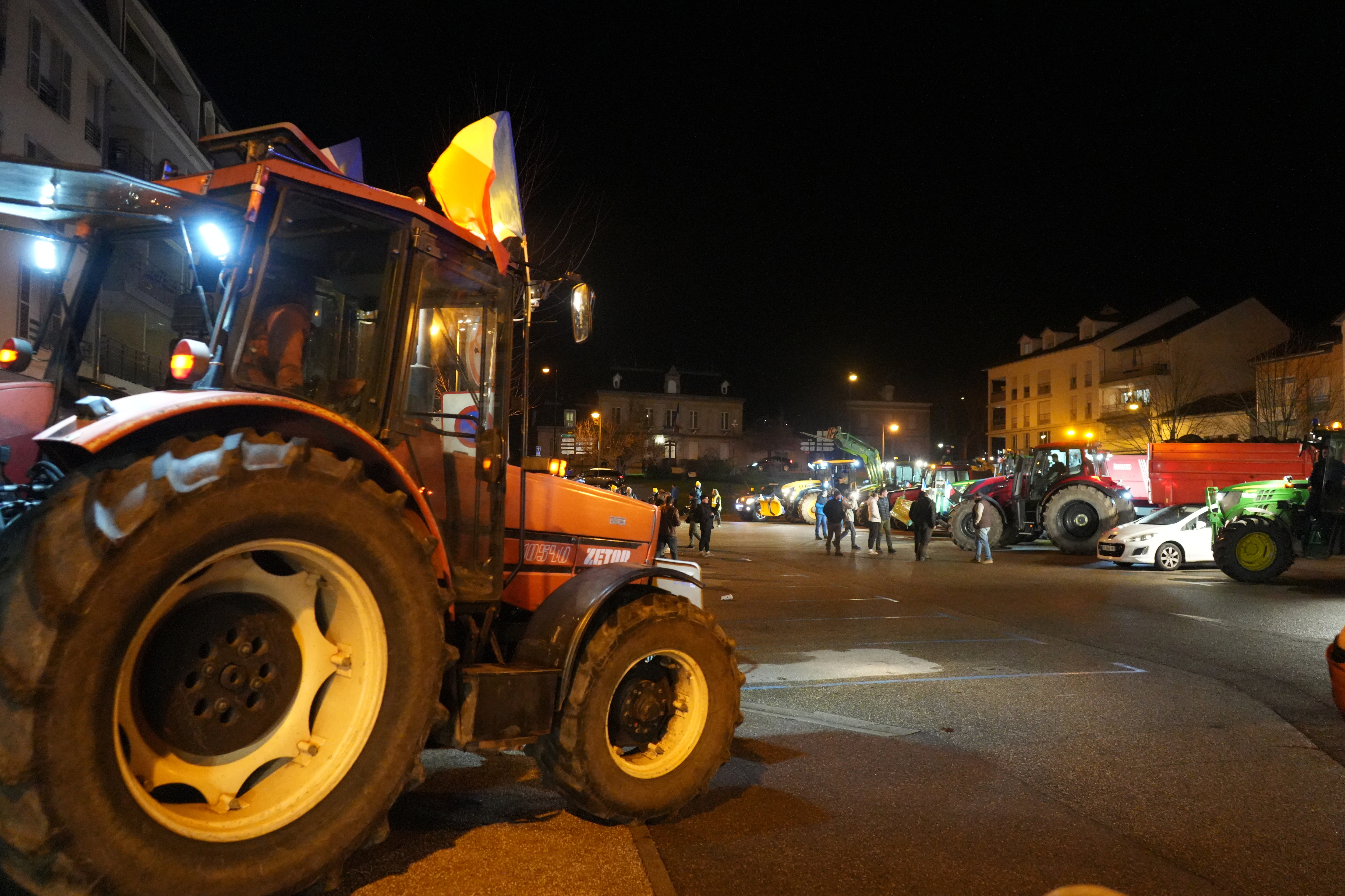 A A 20251216 40000510 40000509 F R