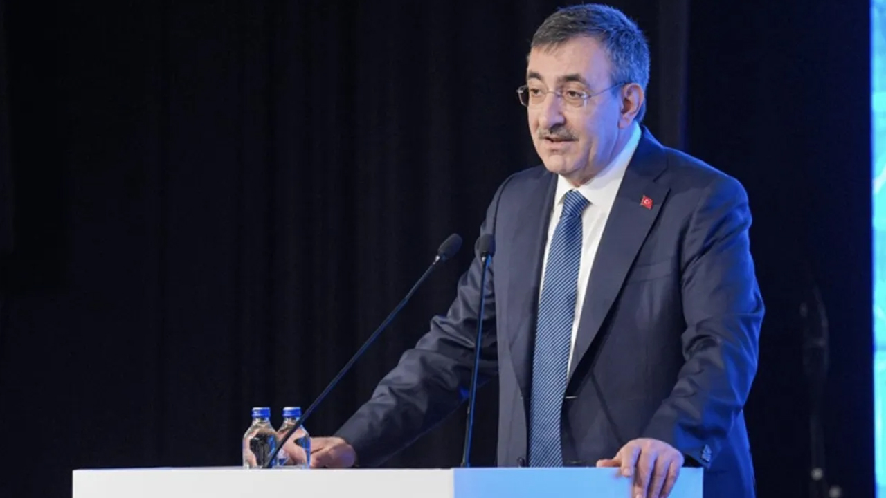 Cevdet Yılmaz'dan asgari ücret mesajı: Bir denge bulmalıyız