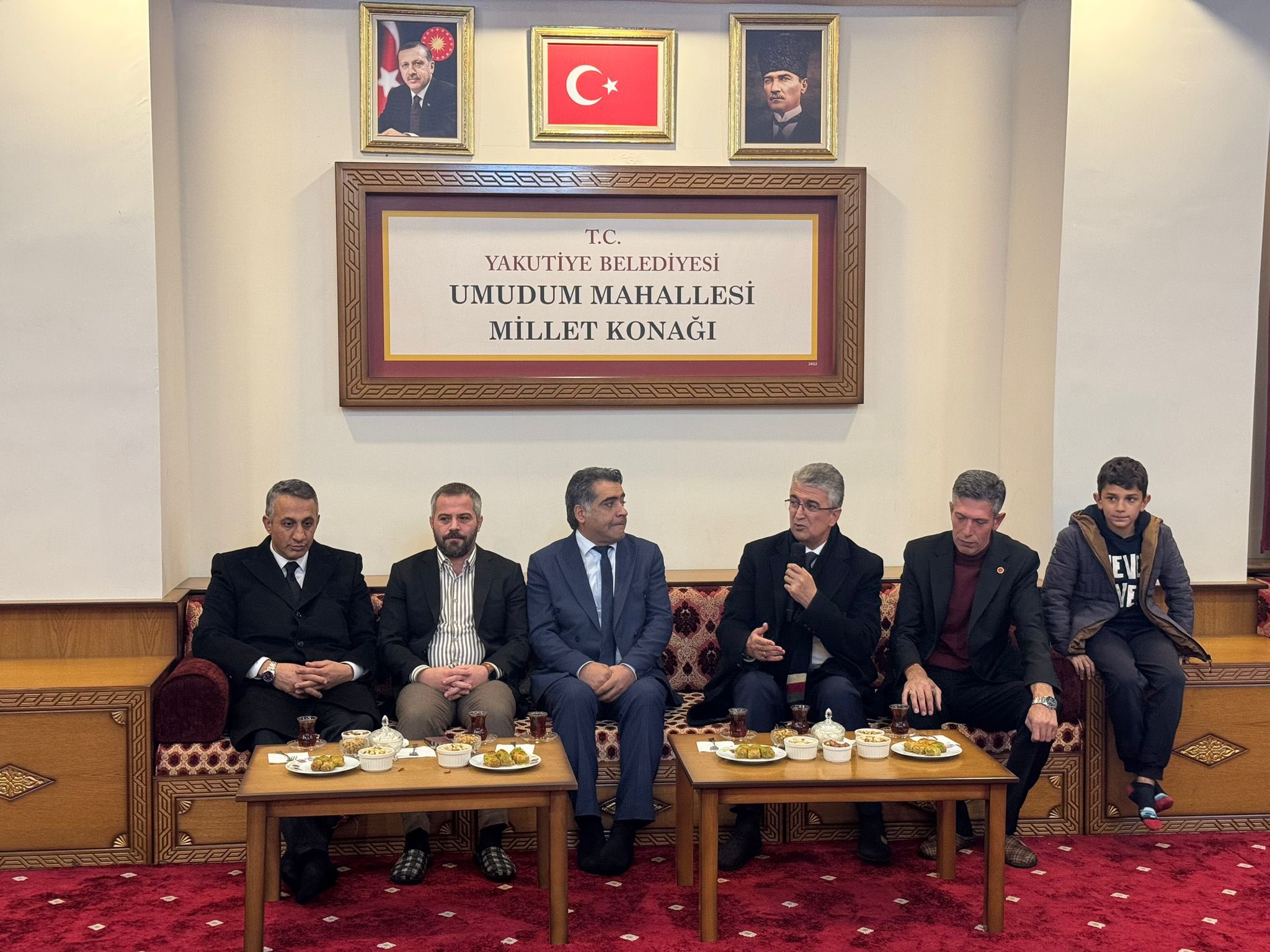 G7 G8Bwd W U A A Jl Vd