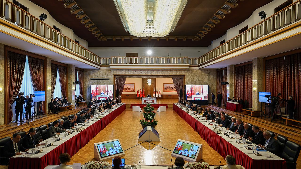 Terörsüz Türkiye sürecinde kritik aşama! AK Parti’den 65 sayfalık rapor