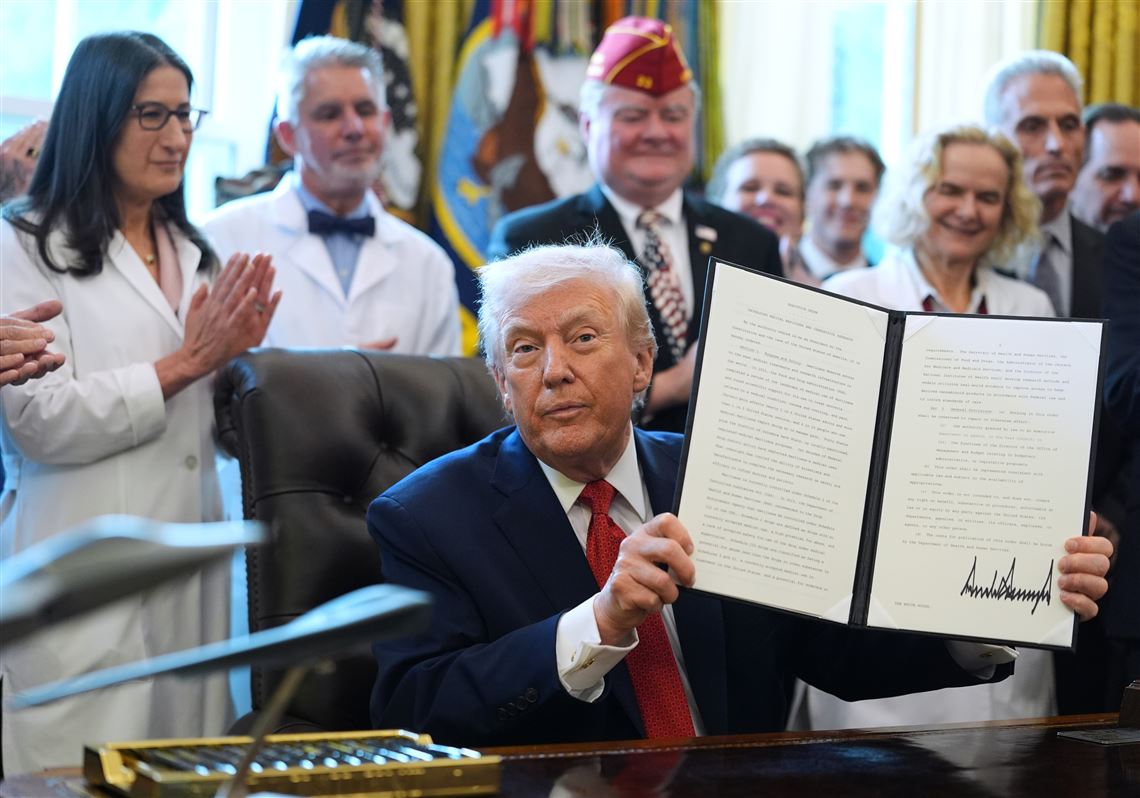 Trump Marijuana 5 1766087260