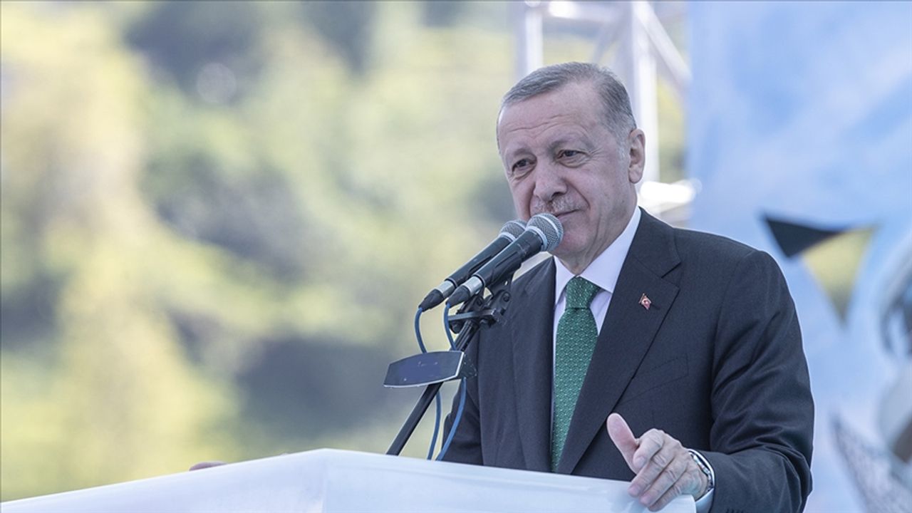 Cumhurbaşkanı Erdoğan: Milletimizin huzuruna çıktığımız günden bu yana hep eser ve hizmet siyaseti ile konuştuk