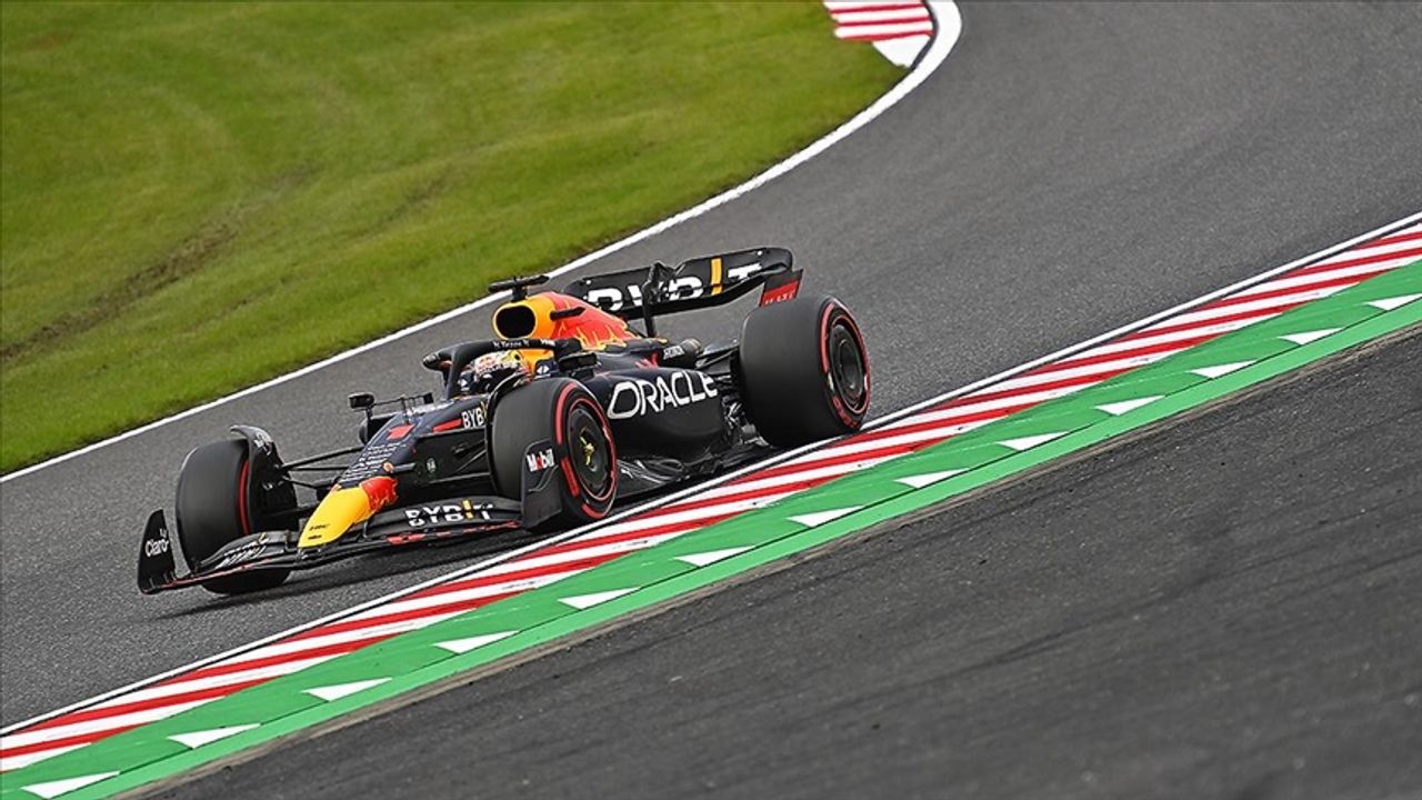 Japonya Grand Prix'sini kazanan Hollandalı Verstappen, üst üste ikinci kez dünya şampiyonu oldu