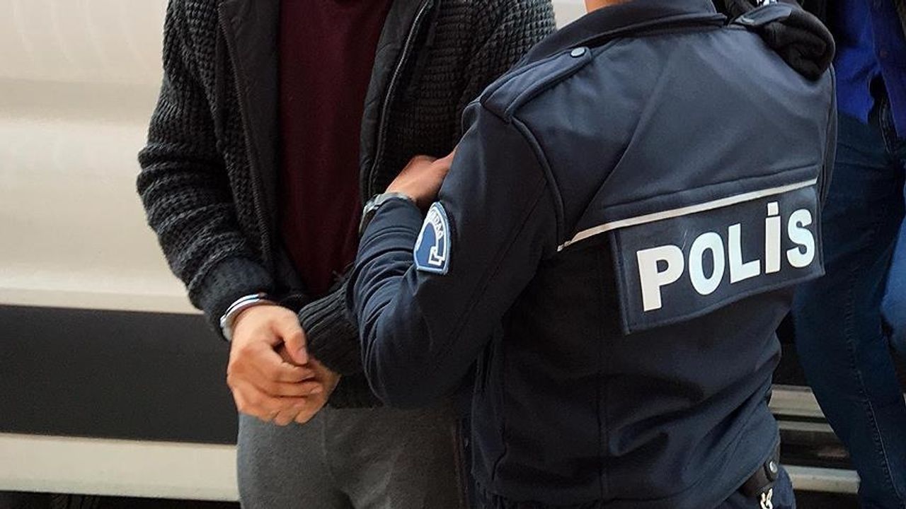 FETÖ'den kesinleşmiş hapis cezası olan eski emniyet müdürü İstanbul'da yakalandı