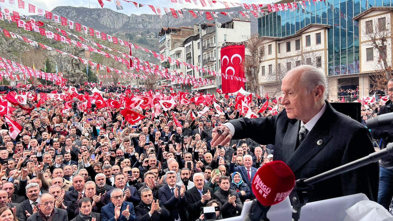MHP Lideri Devlet Bahçeli: Sayın Cumhurbaşkanı Erdoğan’ın adaylığı meşrudur