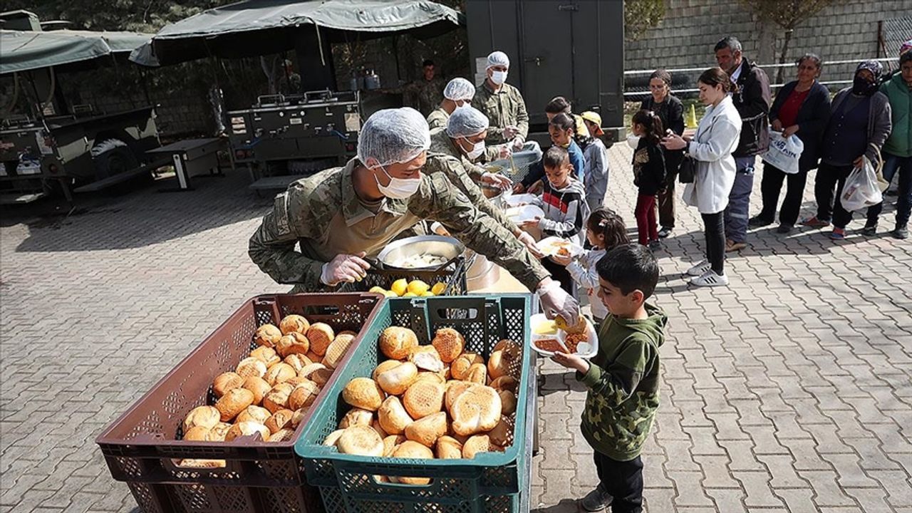 Kahramanmaraş'ta 6 Şubat'tan bu yana depremzedelere 23 milyon öğün yemek verildi