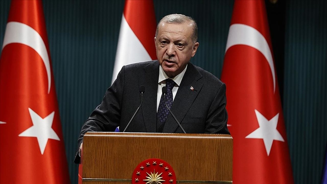 Cumhurbaşkanı Erdoğan imzaladı: Seçim 14 Mayıs’ta