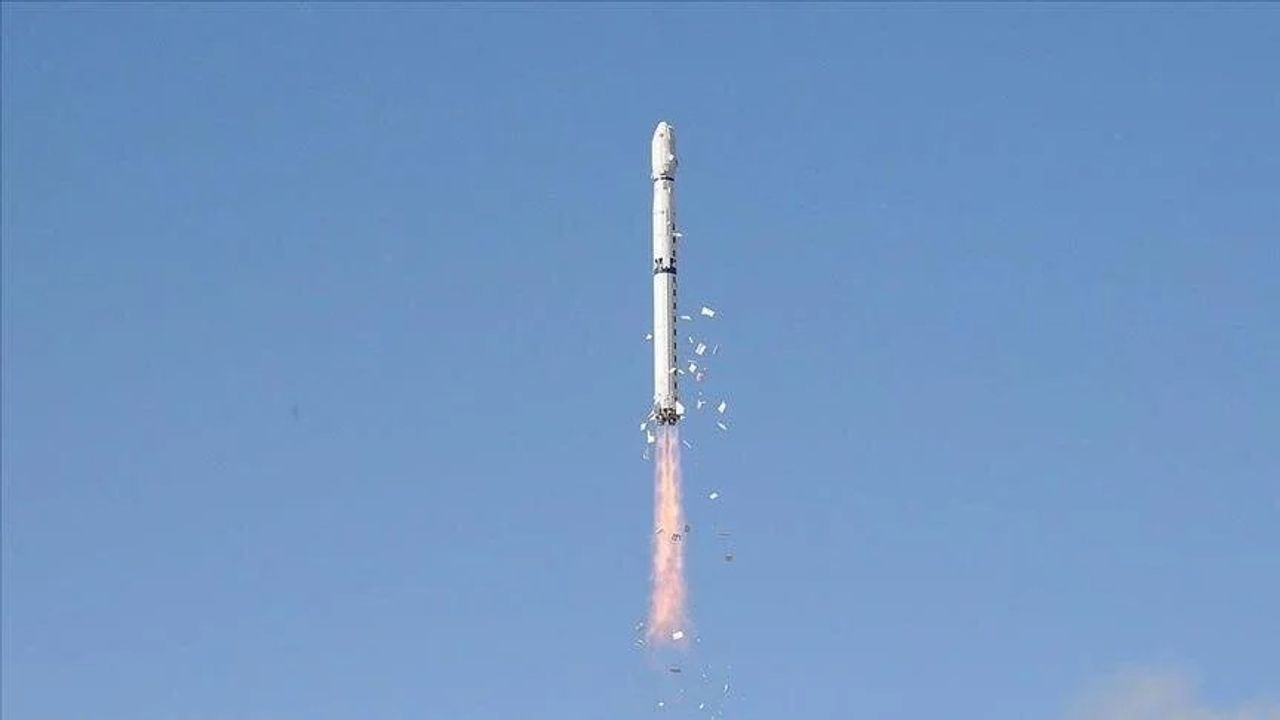 Çin, küresel konumlama uydusu BeiDou'yu uzaya yolladı