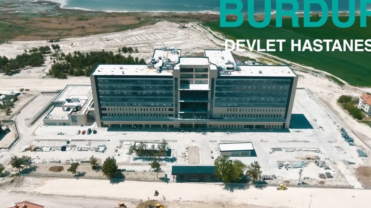 Sağlık Bakanı Fahrettin Koca'dan Burdur Devlet Hastanesi paylaşımı