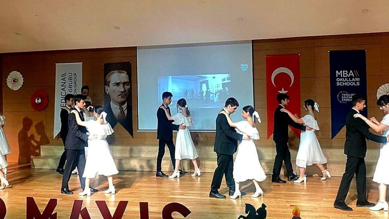 MBA Okullarında 19 Mayıs Atatürk'ü Anma, Gençlik ve Spor Bayramı Coşku ile Kutlandı