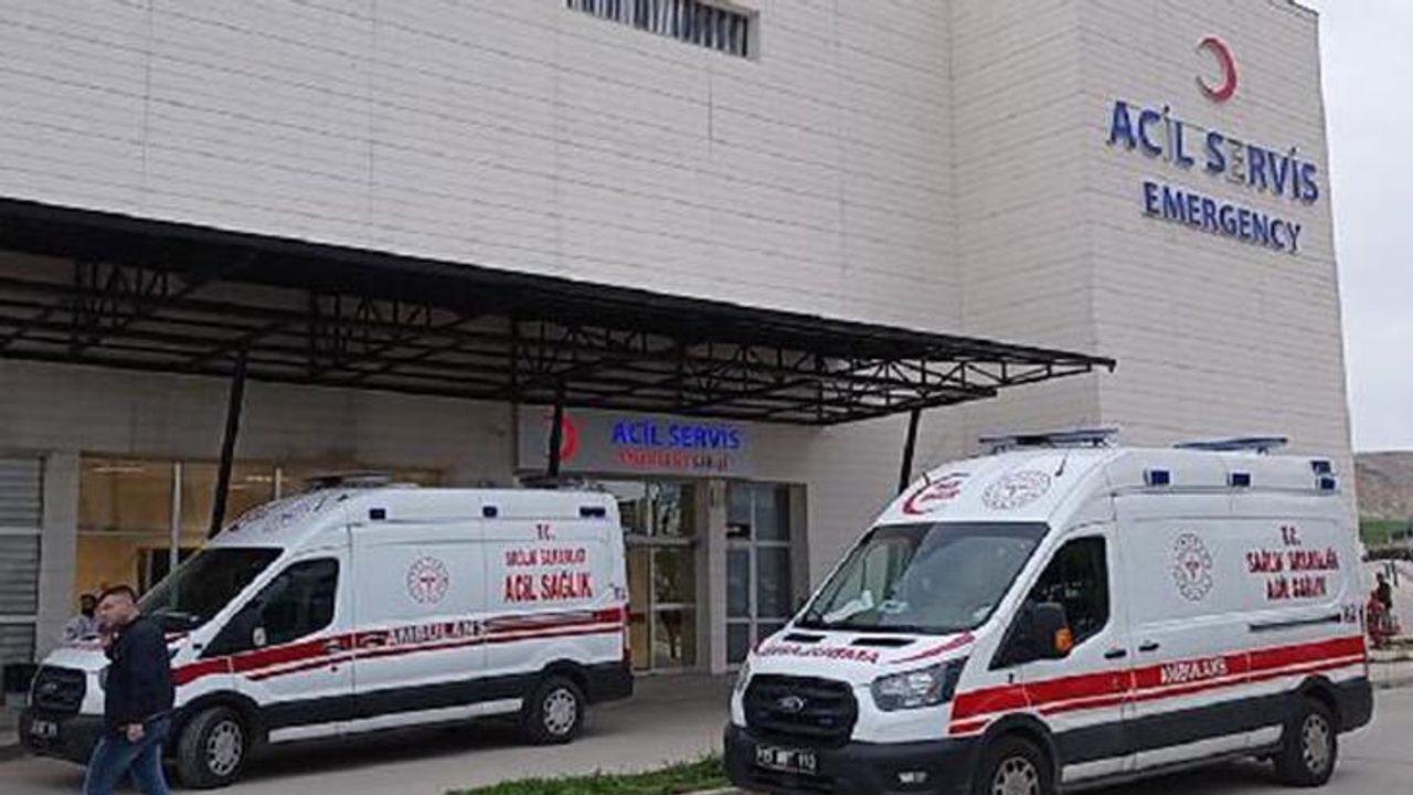 Diyarbakır’da yıldırımın isabet eden kadın ağır yaralandı