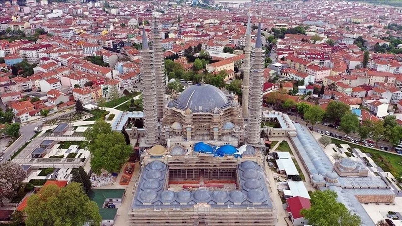 Osmanlı payitahtı Edirne'de 21 yılda 73 vakıf eseri restore edildi