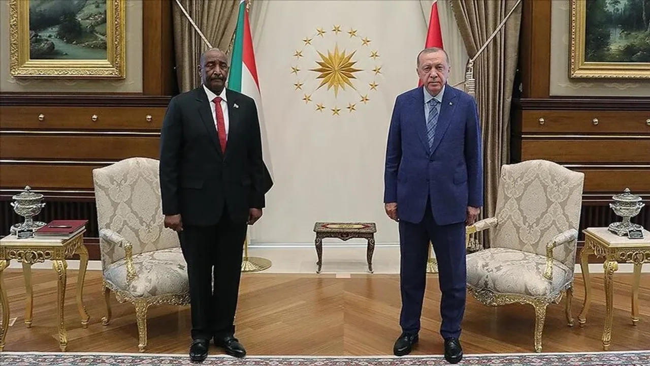 Cumhurbaşkanı Erdoğan, Sudan Egemenlik Konseyi Başkanı Burhan ile telefonda görüştü