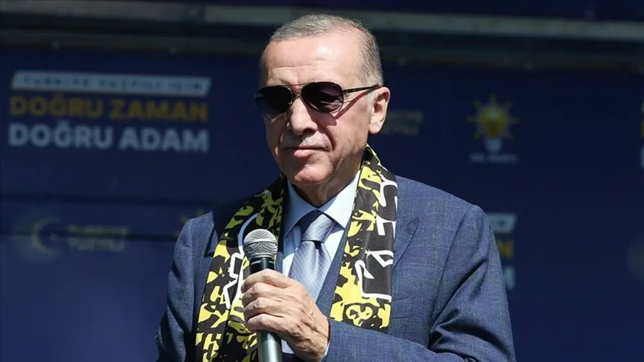 Cumhurbaşkanı Erdoğan: Yurt dışına kaçan FETÖ'cüler CHP'nin reklam ajansı gibi çalışıyor