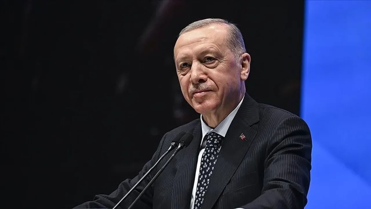 Cumhurbaşkanı Erdoğan: Sanatçı ve sanat dalları arasında tüm değerlerini bağrına basan bir yaklaşımla hareket ediyoruz