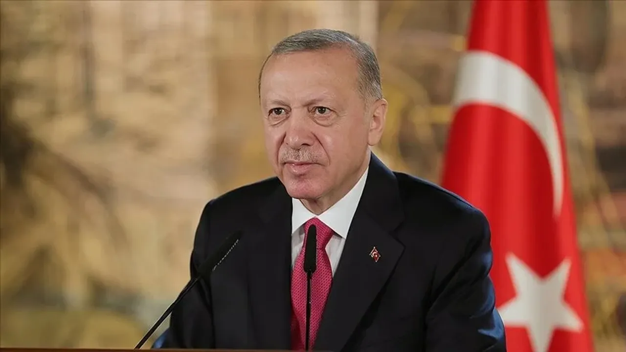 Cumhurbaşkanı Erdoğan'dan "vizyon ve ufuk farkı" paylaşımı