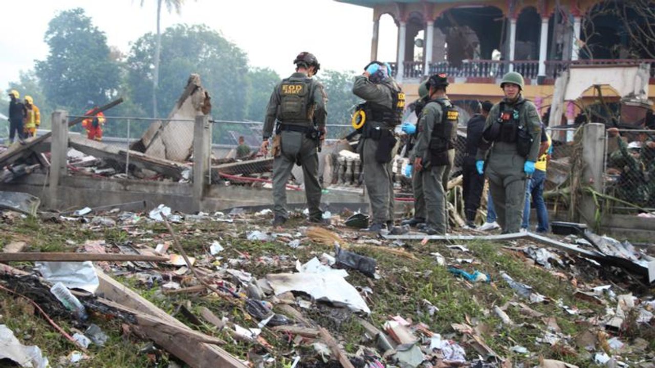 Tayland’da havai fişek deposundaki patlamada ölü sayısı 12'ye çıktı