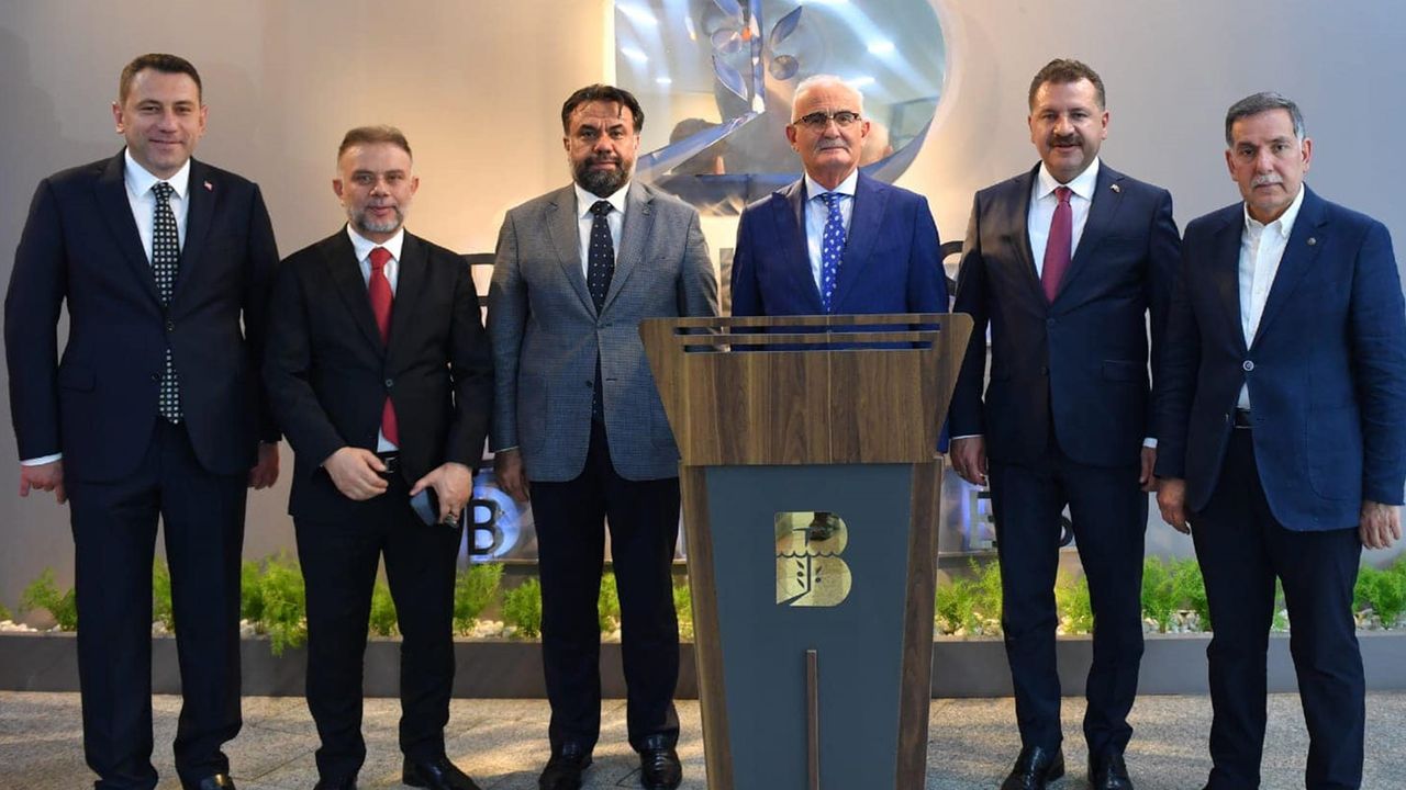 AK Parti Genel Başkan Yardımcısı Yılmaz, Balıkesir'de ziyaretlerde bulundu