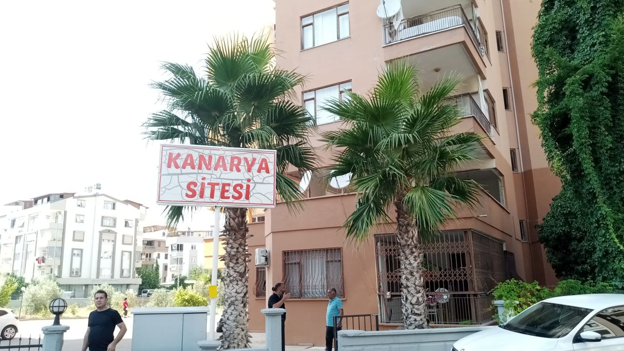 Antalya'da yıkım kararı verilen site mühürlenirken çıkan arbedede 6 kişi gözaltına alındı