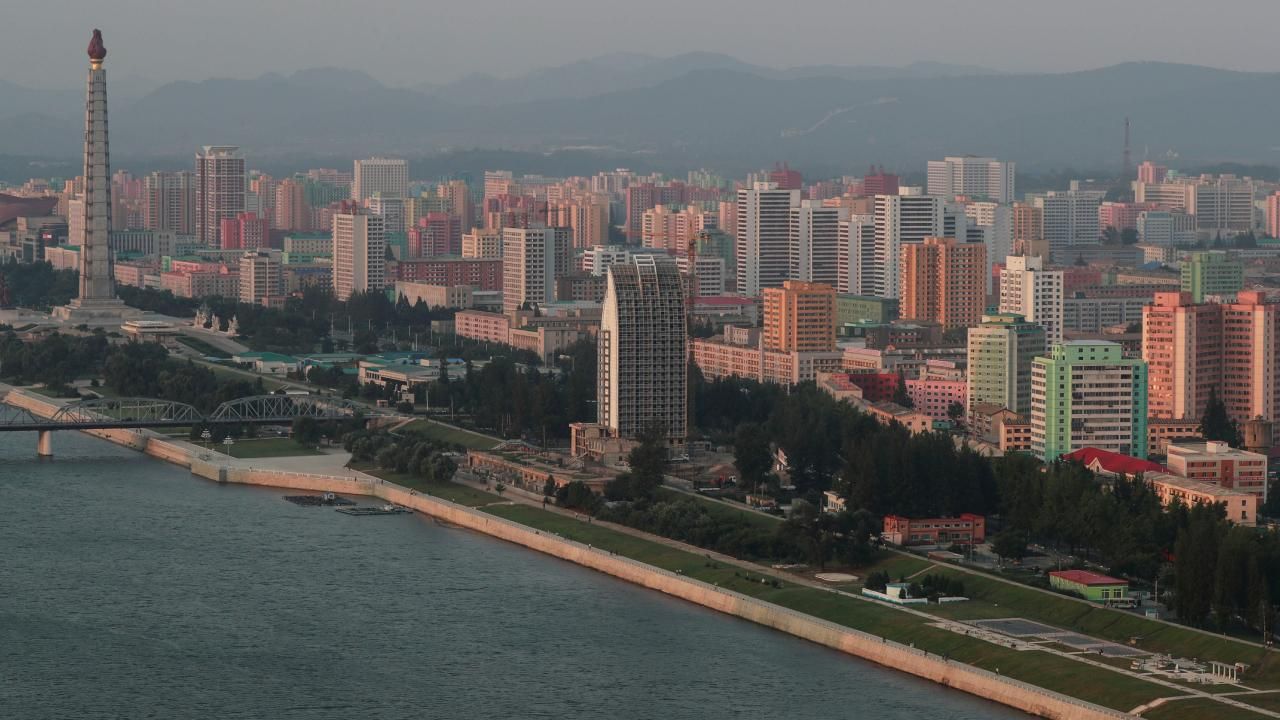 Kuzey Kore'den COVID-19 sonrası ülkeye dönüşlere izin