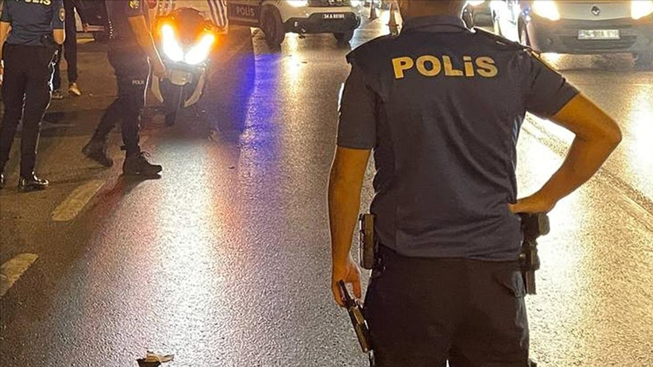 İstanbul'da 2 haftada çeşitli suçlardan aranan 960 kişi yakalandı