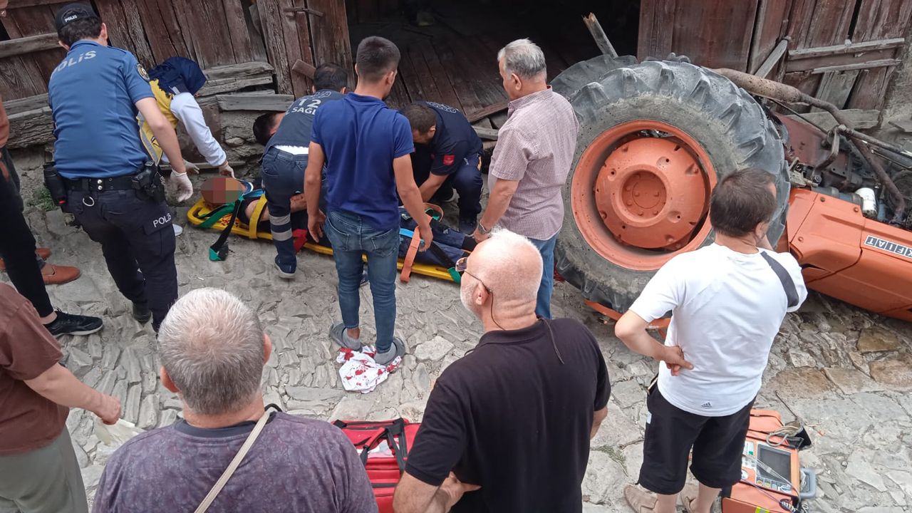 Karabük'te devrilen traktörün sürücüsü ağır yaralandı