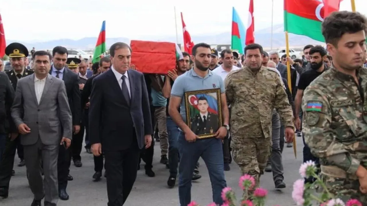 Azerbaycan, Karabağ Antiterör Operasyonu'nda 192 şehit verdi
