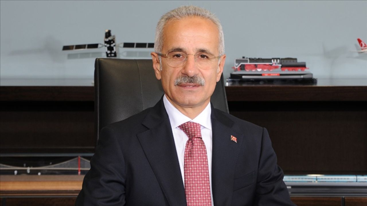 Ulaştırma ve Altyapı Bakanı Uraloğlu, Çok Modlu Ulaştırma ve Lojistik Forumu'na katılacak