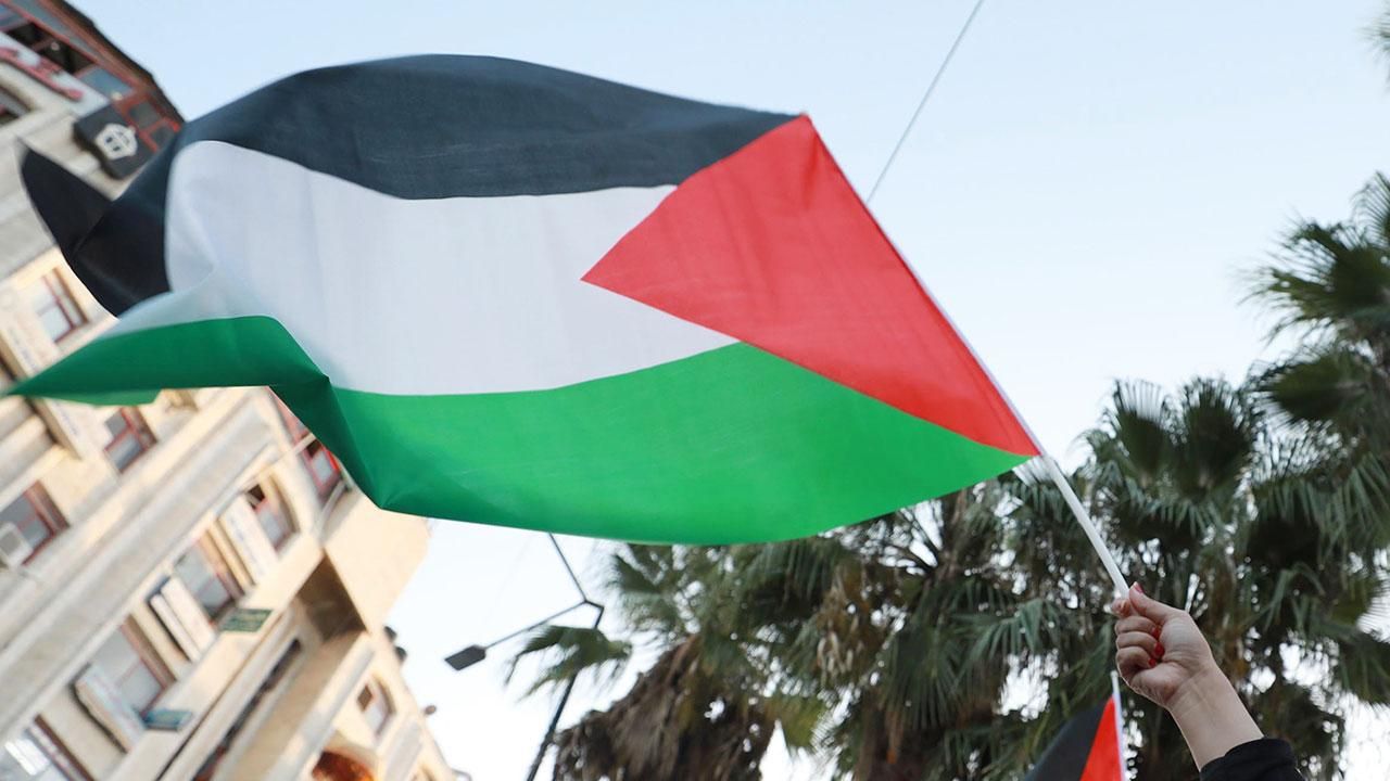 Filistin yönetimi, İsrail'in kesintiye gittiği vergi fonunu almayı reddediyor