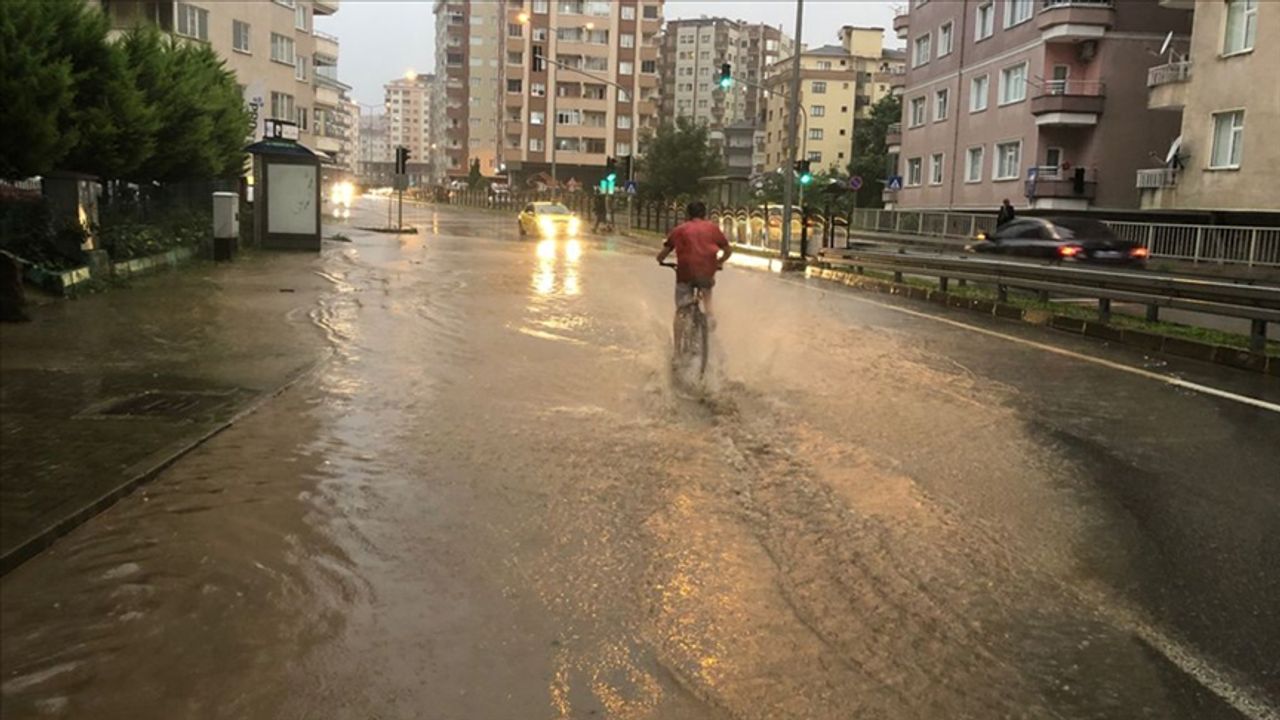 Ekim ayında en fazla yağışı Rize, en az yağışı İzmir aldı