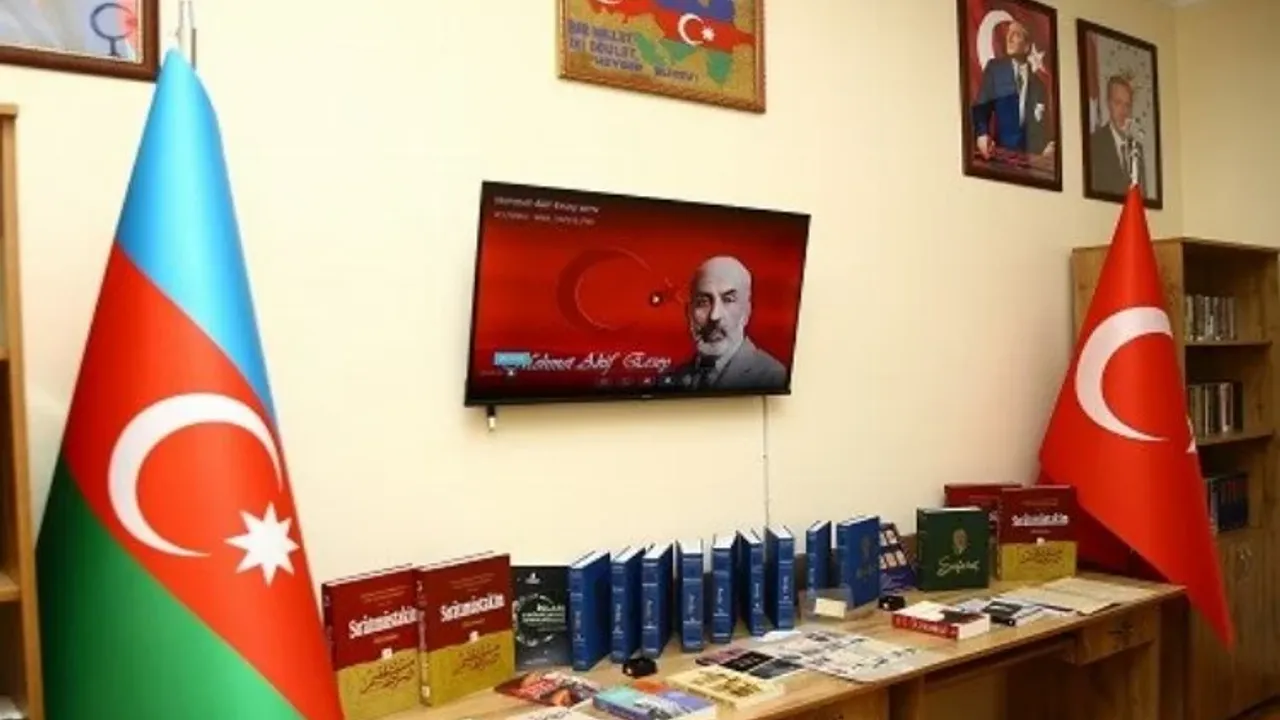 Azerbaycan'da Mehmet Akif Ersoy adına Türk Edebiyatı Araştırmaları Merkezi açıldı