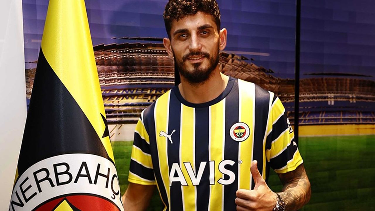 Fenerbahçe'de ilk ayrılık: Samet Akaydin transferi gerçekleşiyor
