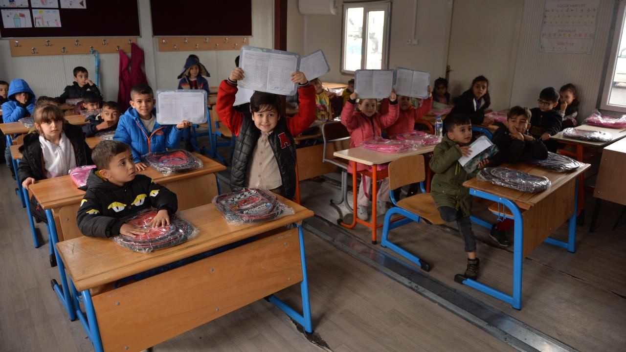 Depremden etkilenen 3,9 milyon öğrenci için eğitim-öğretim seferberliği