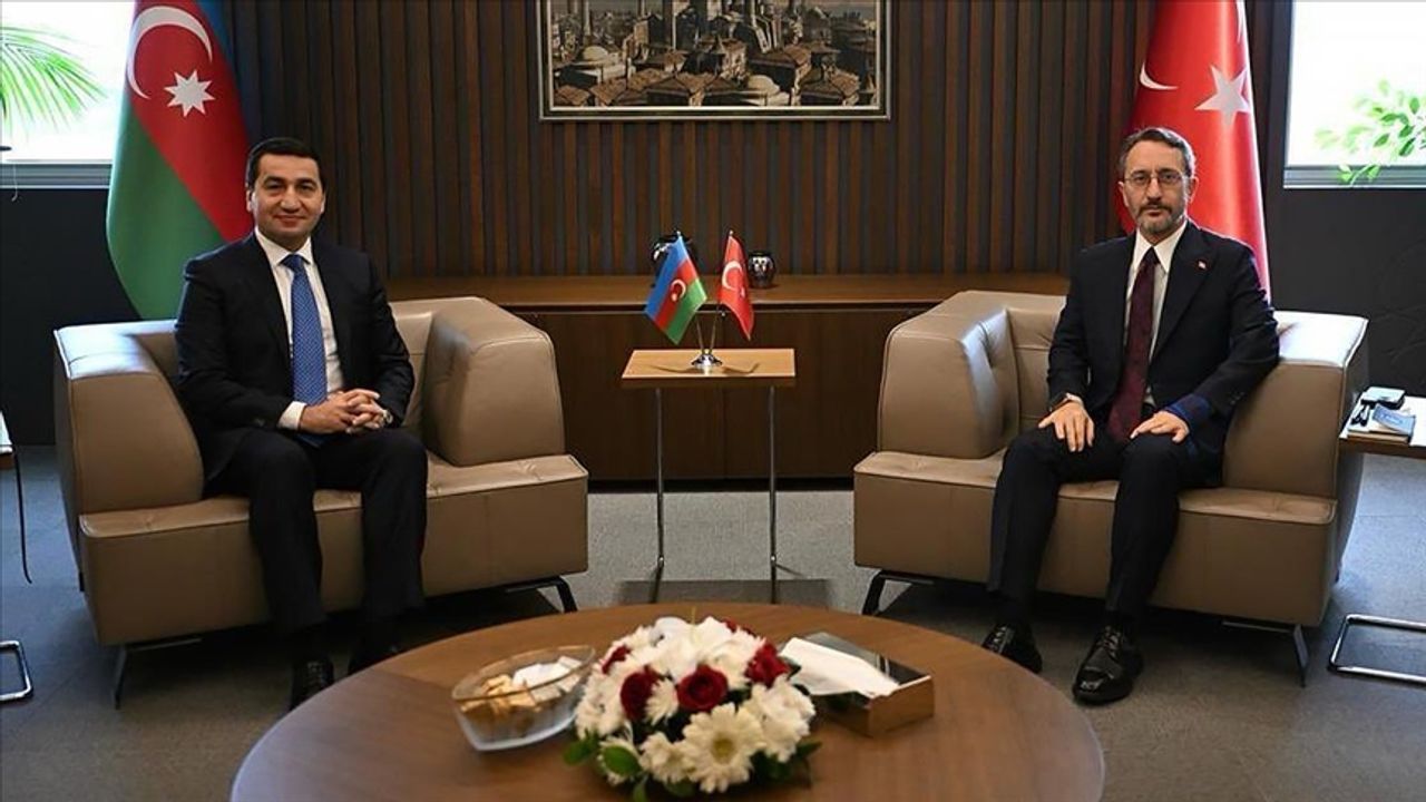 Cumhurbaşkanlığı İletişim Başkanı Altun, Azerbaycan Cumhurbaşkanı Yardımcısı Hacıyev ile bir araya geldi