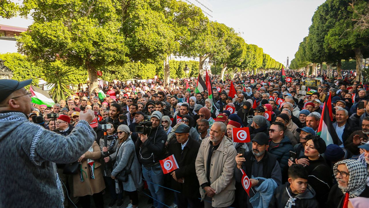 Tunus’ta Yasemin Devrimi’nin 13. Yıldönümü