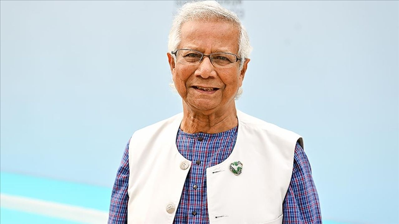 Bangladeş'te Nobel ödüllü Muhammed Yunus'un "izinsiz" yurt dışına çıkışı yasaklandı