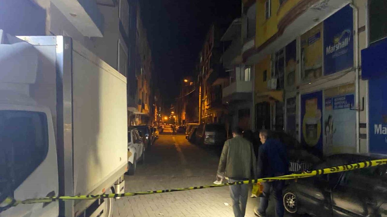 Manisa’da bıçaklı kavgada 1 kişi ağır yaralandı