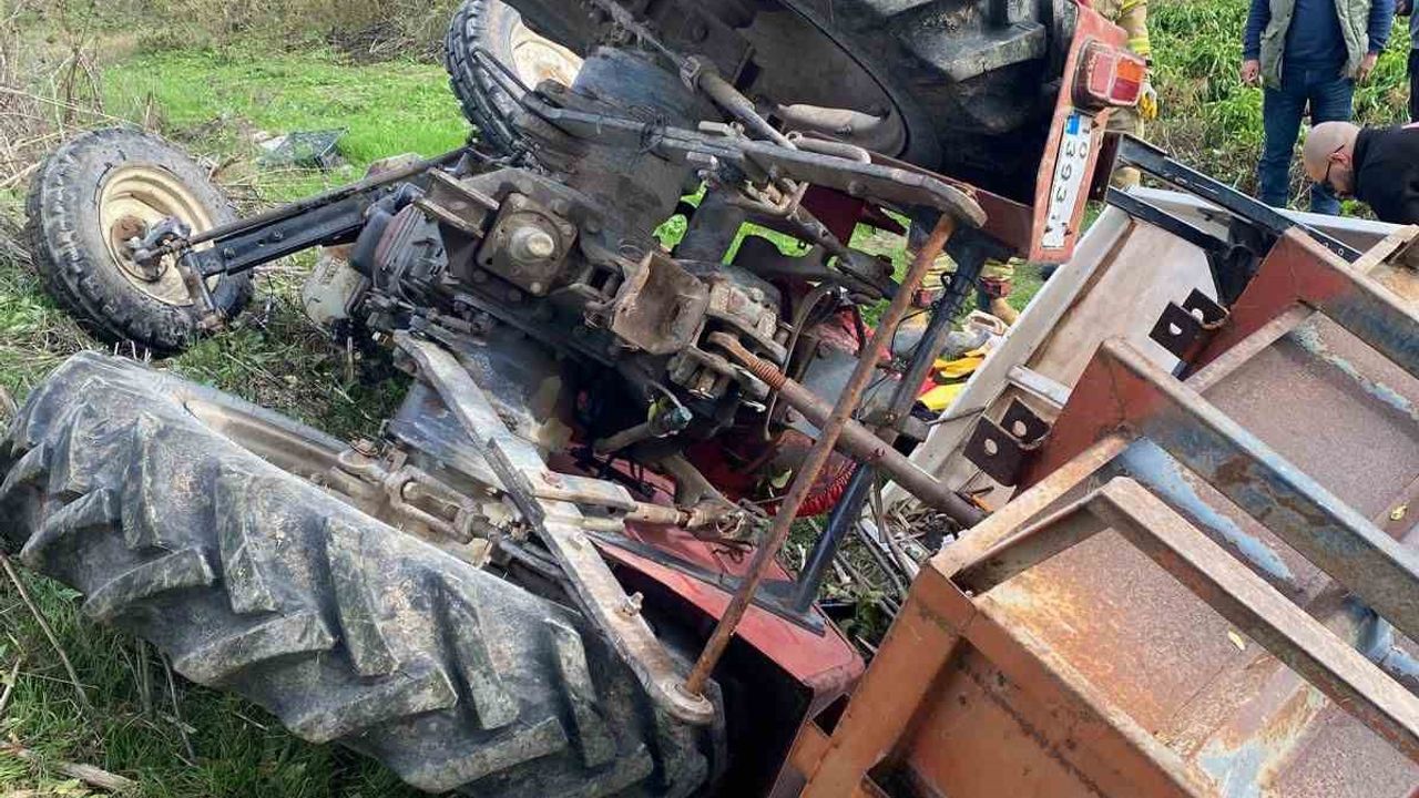 Balıkesir’de traktör devrildi: 1 yaralı