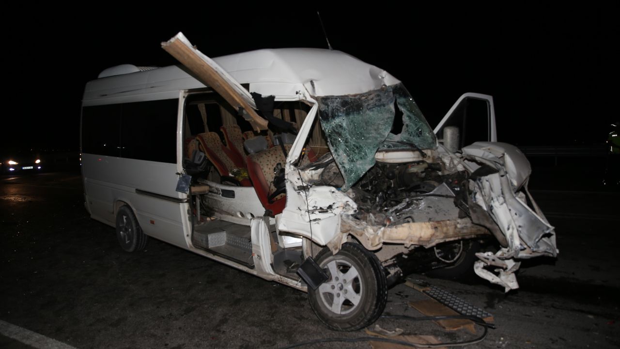 Hatay'da trafik kazasında yaralanan genç kız tedavi gördüğü hastanede öldü