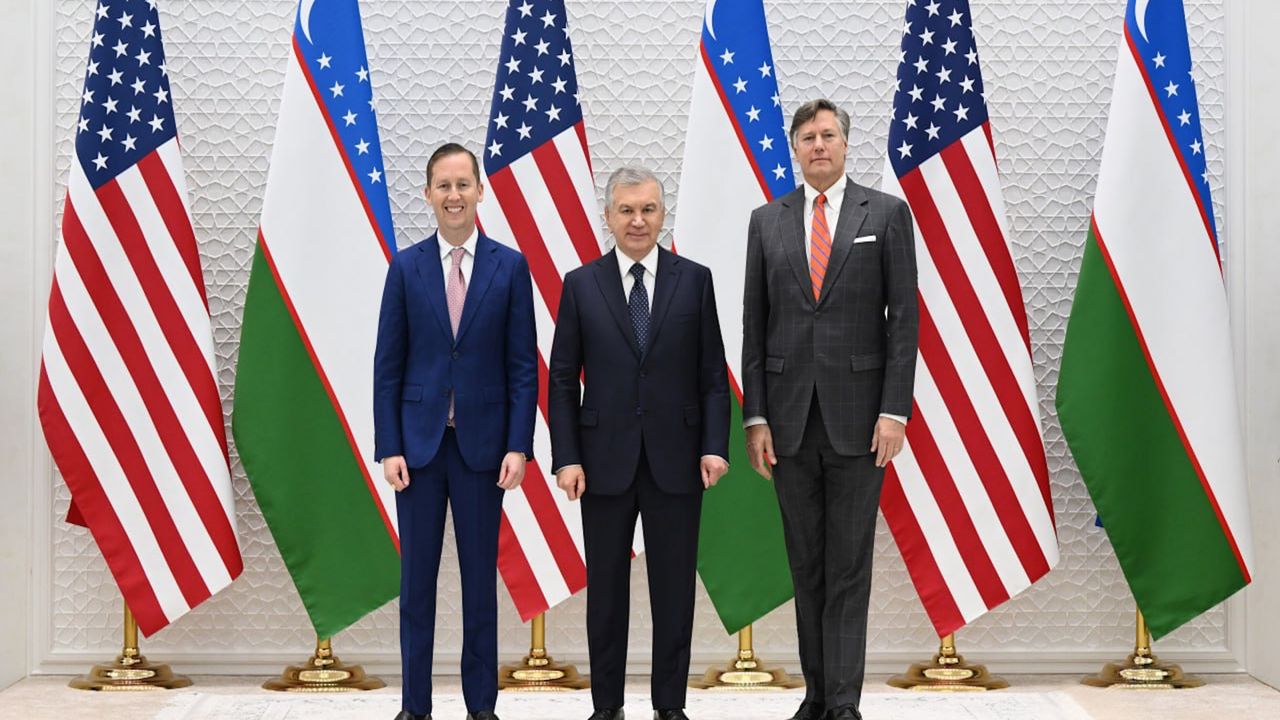 Özbekistan Cumhurbaşkanı ve Trump'ın özel temsilcisi C5+1 Zirvesini görüştü