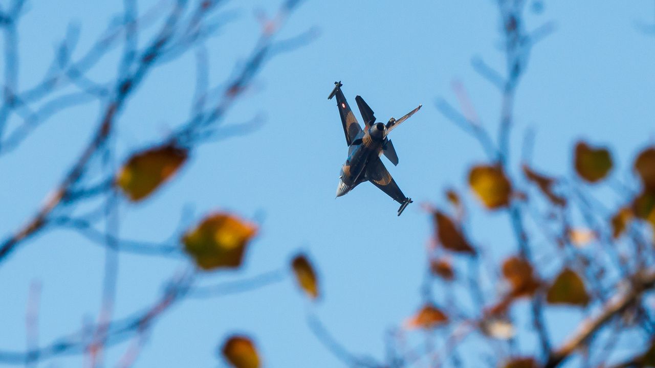 SOLOTÜRK'ten Anıtkabir üzerinde Cumhuriyet'in 102. yıl dönümüne özel uçuş gösterisi